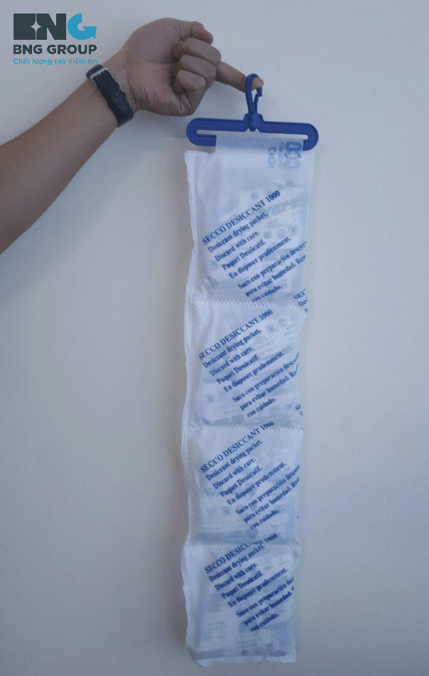 DÂY HÚT ẨM SILICAGEL 1KG TREO CONTAINER!